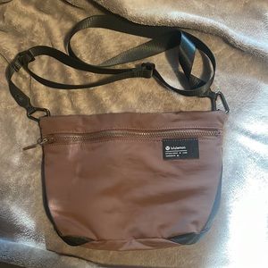 Lululemon Clean Lines Crossbody